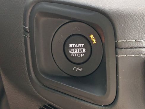 New 2026 Jeep Gladiator Sport AWD/4WD image 22