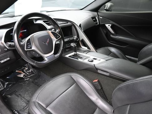 Used 2018 Chevrolet Corvette Stingray Coupe RWD image 21