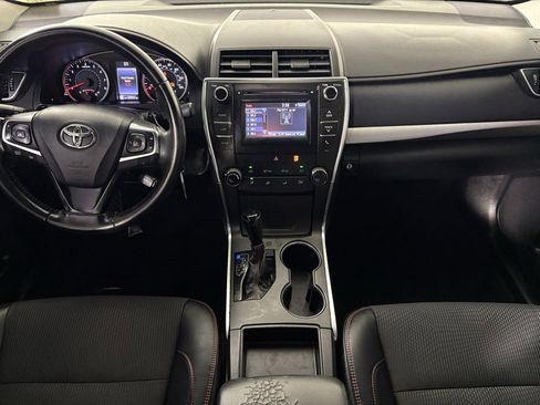 Used 2016 Toyota Camry SE image 32