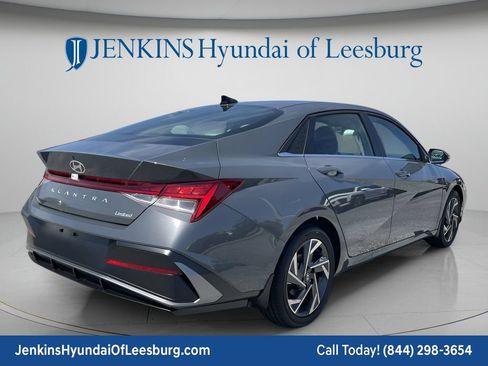 New 2026 Hyundai Elantra Limited FWD image 7