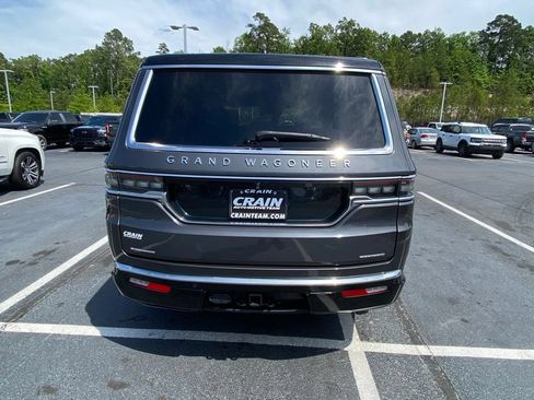 Used 2023 Jeep Grand Wagoneer Series II AWD/4WD image 6