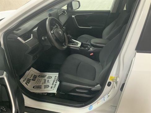 Used 2019 Toyota RAV4 LE w/ All Weather Liner Package AWD/4WD image 13