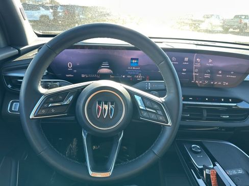 Used 2025 Buick Enclave Preferred image 20