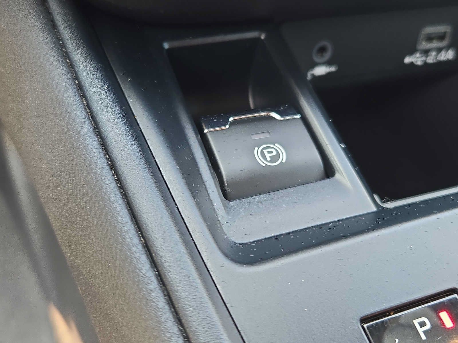 Used 2024 Subaru Outback AWD/4WD image 24