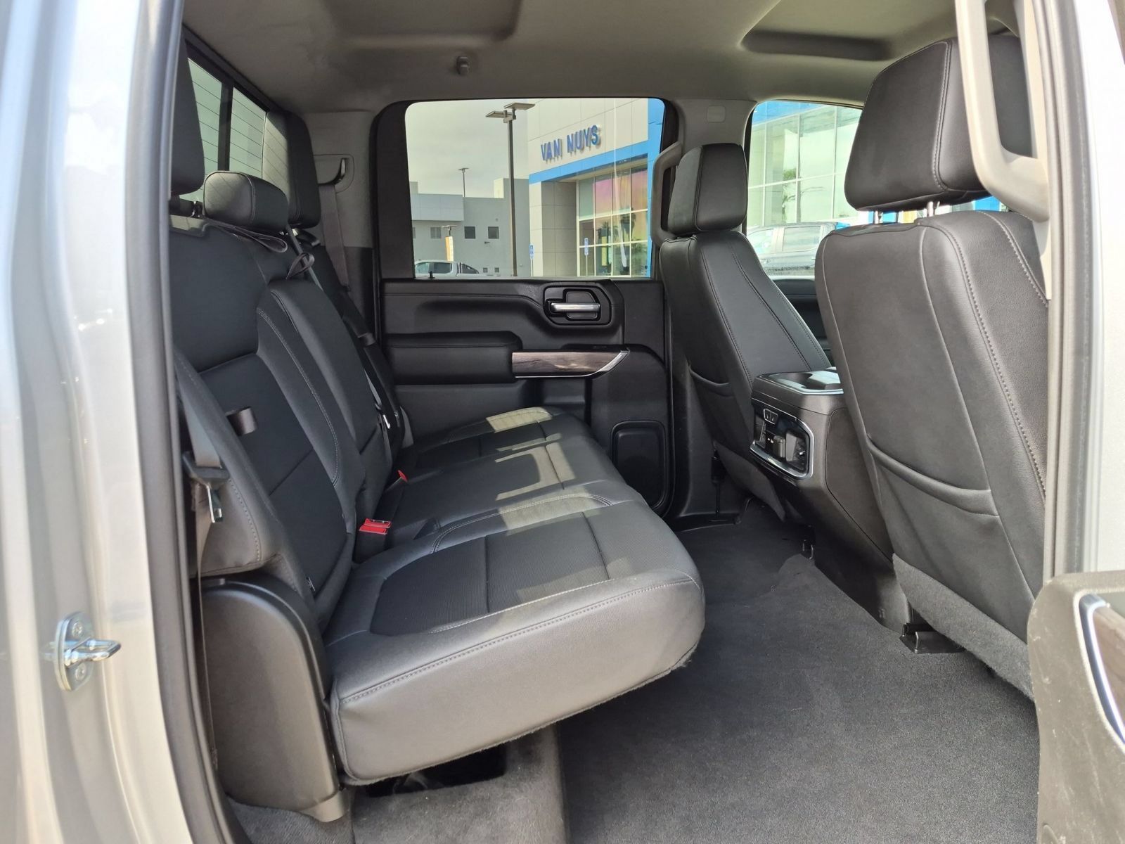 Used 2023 Chevrolet Silverado 3500 LTZ w/ LTZ Plus Package AWD/4WD image 26