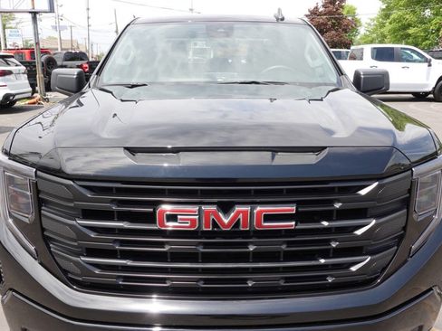 Used 2024 GMC Sierra 1500 Pro w/ Graphite Edition AWD/4WD image 7