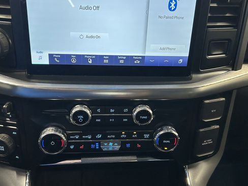 Used 2022 Ford F150 Lariat w/ Equipment Group 502A High AWD/4WD image 31