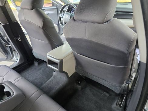 Used 2021 Toyota Camry LE FWD image 22