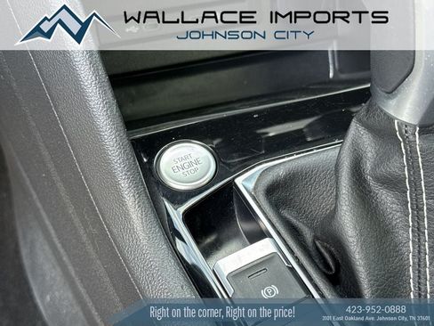 Used 2023 Volkswagen Taos SE FWD image 21