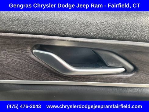Used 2023 Jeep Grand Cherokee Limited w/ Luxury Tech Group II AWD/4WD image 21