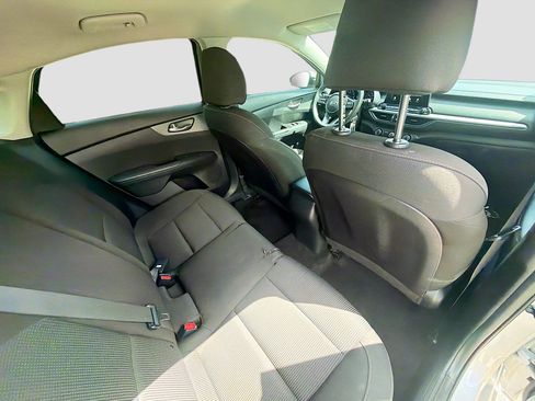 Used 2021 Kia Forte LXS FWD image 26