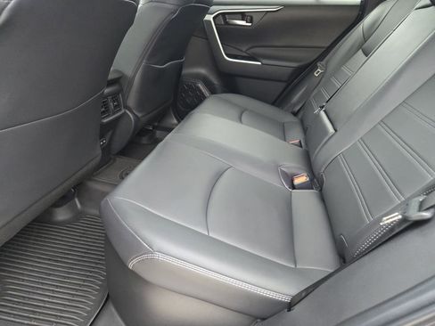 Certified 2025 Toyota RAV4 XLE Premium image 32