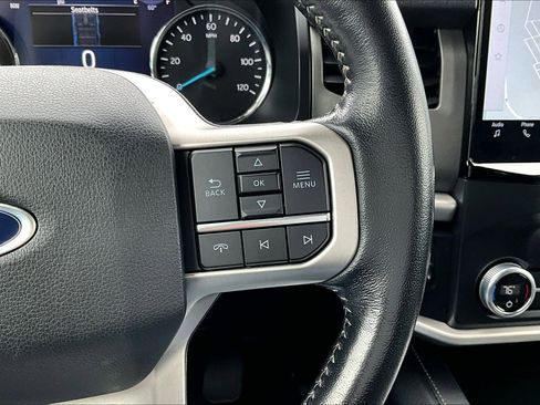 Used 2022 Ford Expedition XLT AWD/4WD image 12