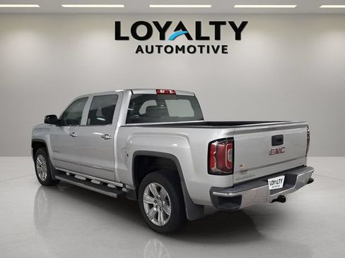 Used 2018 GMC Sierra 1500 SLT AWD/4WD image 3