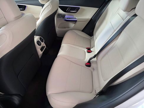 New 2026 Mercedes-Benz GLC 300 4MATIC image 12