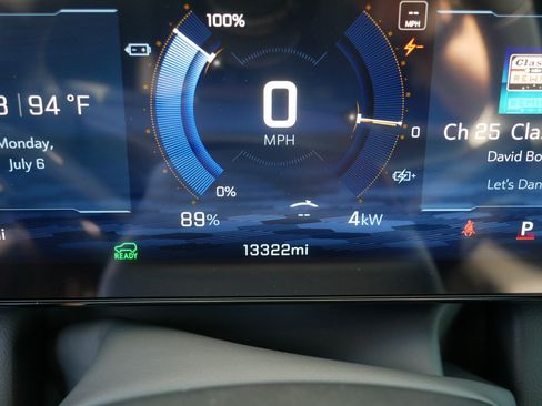 Used 2024 Chevrolet Equinox EV LT AWD/4WD image 21