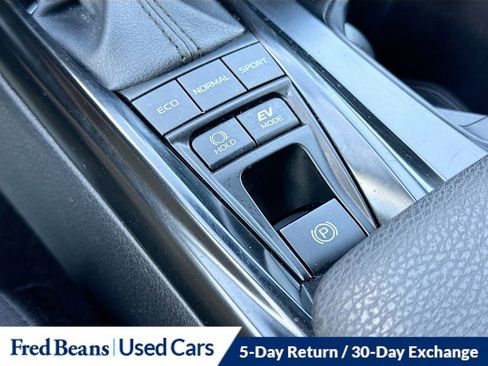 Used 2025 Toyota Camry LE FWD image 35