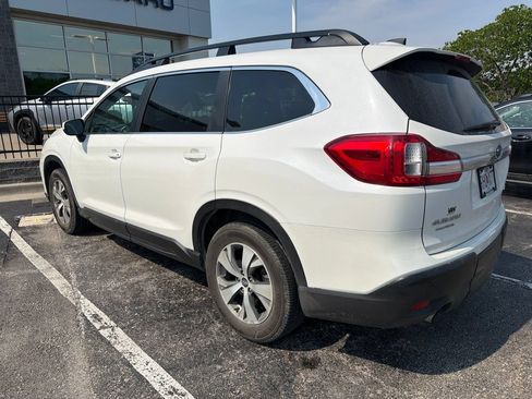 Used 2019 Subaru Ascent Premium AWD/4WD image 4