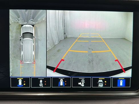 Used 2022 GMC Yukon Denali image 13