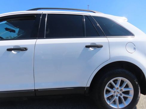 Used 2014 Ford Edge SE FWD image 28