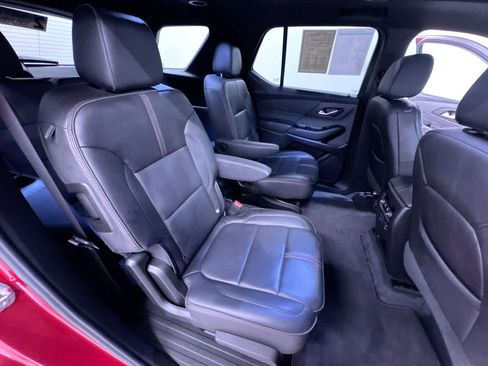 Used 2023 Chevrolet Traverse RS AWD/4WD image 40