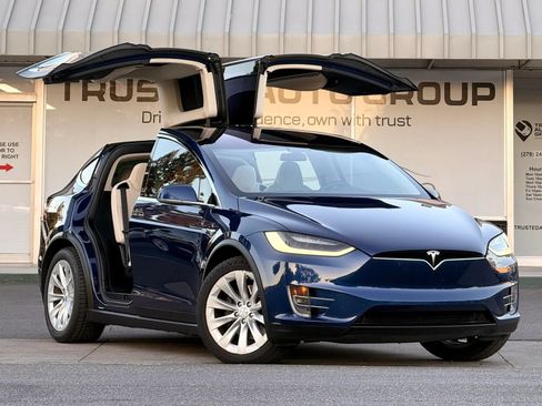 Used 2017 Tesla Model X 100D AWD/4WD image 2