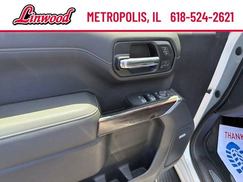 Used 2019 GMC Sierra 1500 SLT w/ SLT Premium Plus Package AWD/4WD image 17