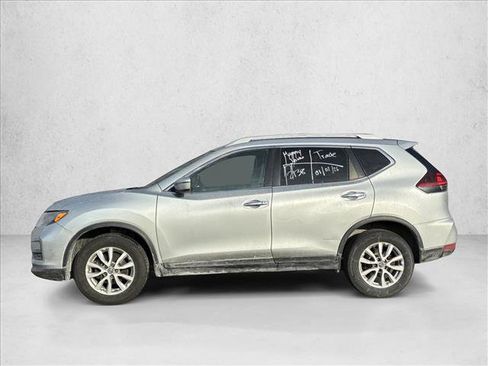 Used 2020 Nissan Rogue SV image 8