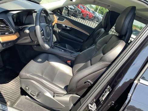Used 2022 Volvo XC90 T6 Momentum w/ Advanced Package AWD/4WD image 18