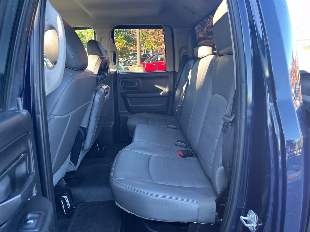 Used 2017 RAM 1500 Tradesman w/ Chrome Appearance Group RWD image 18