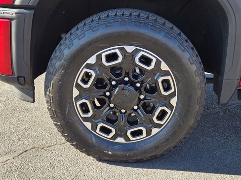 Used 2024 GMC Sierra 2500 Denali w/ Denali Reserve Package image 9