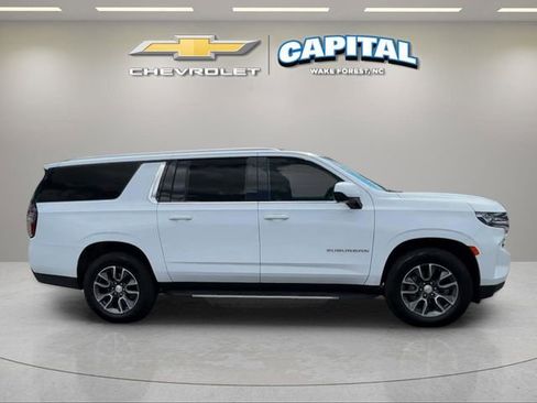 Used 2021 Chevrolet Suburban LT AWD/4WD image 6