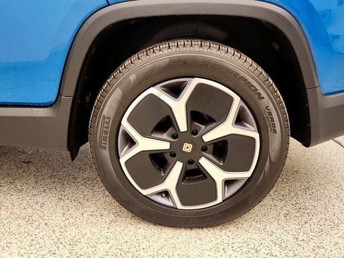 Used 2022 Rivian R1T Adventure image 9