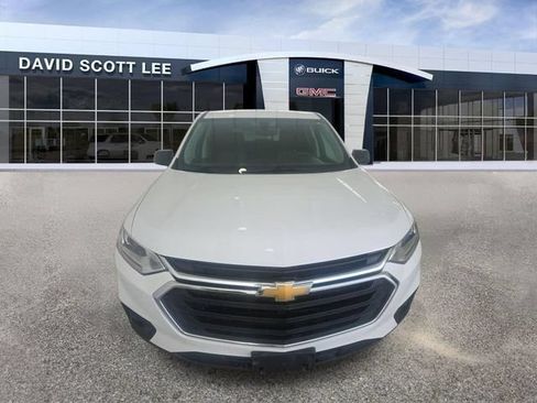 Used 2020 Chevrolet Traverse LS FWD image 2