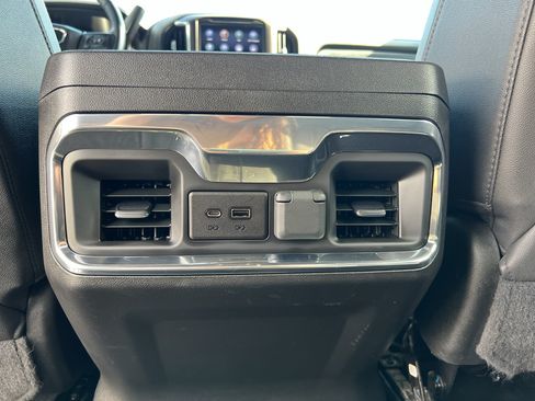 Certified 2022 GMC Sierra 3500 AT4 w/ AT4 Preferred Package AWD/4WD image 32