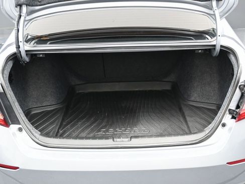 Used 2021 Honda Accord Sport image 15