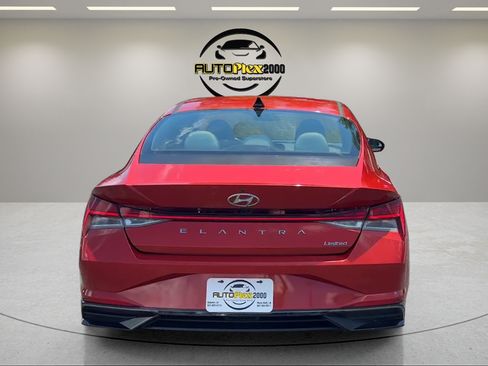 Used 2021 Hyundai Elantra Limited FWD image 6