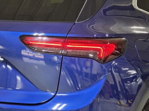 Used 2023 Buick Envision Preferred image 12