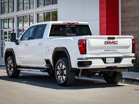Used 2024 GMC Sierra 3500 Denali w/ Denali Reserve Package AWD/4WD image 6