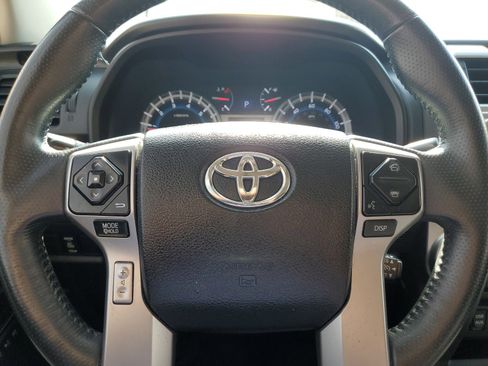 Used 2016 Toyota 4Runner Limited image 16