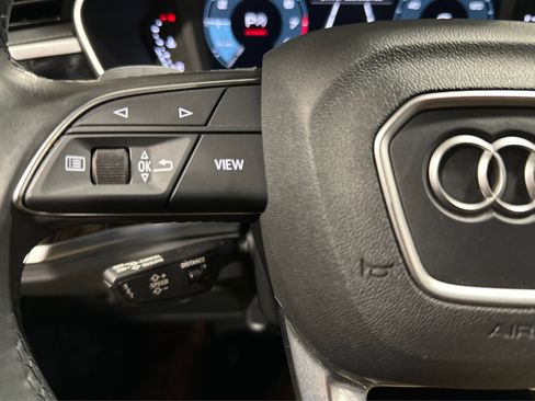 Used 2025 Audi Q3 2.0T Premium image 26