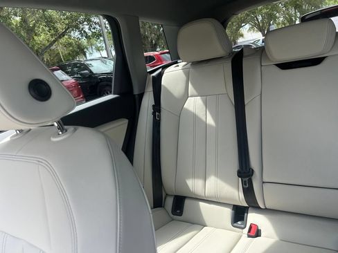 Used 2025 Audi Q6 e-tron Premium w/ Convenience Package RWD image 11