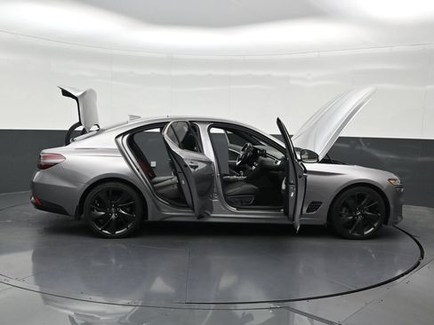 Used 2023 Genesis G70 2.0T w/ Sport Prestige Package RWD image 32