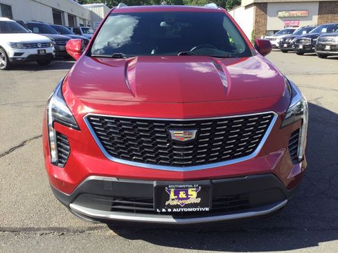 Used 2019 Cadillac XT4 Premium Luxury AWD/4WD image 3