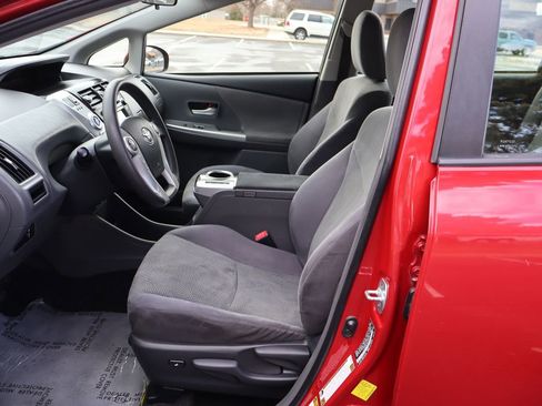 Used 2012 Toyota Prius V Three image 19