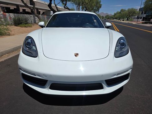 Used 2018 Porsche 718 Cayman RWD image 7