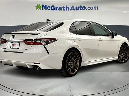 Used 2024 Toyota Camry SE image 15