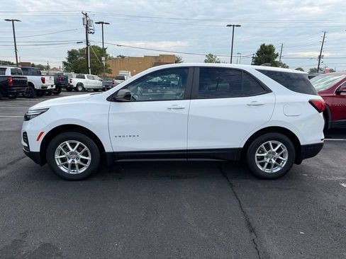 Used 2024 Chevrolet Equinox LS w/ LS Convenience Package AWD/4WD image 6