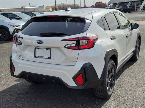 Used 2025 Subaru Crosstrek 2.0i image 4