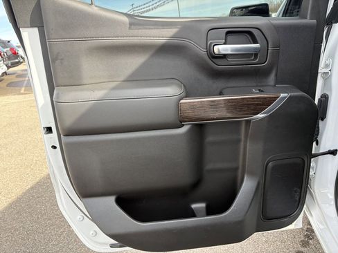 Used 2020 GMC Sierra 1500 Elevation w/ Elevation Value Package image 18